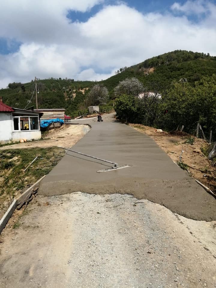 Kurtluca Mah. Berbat Ali Sokak Beton Yol �al��mas�